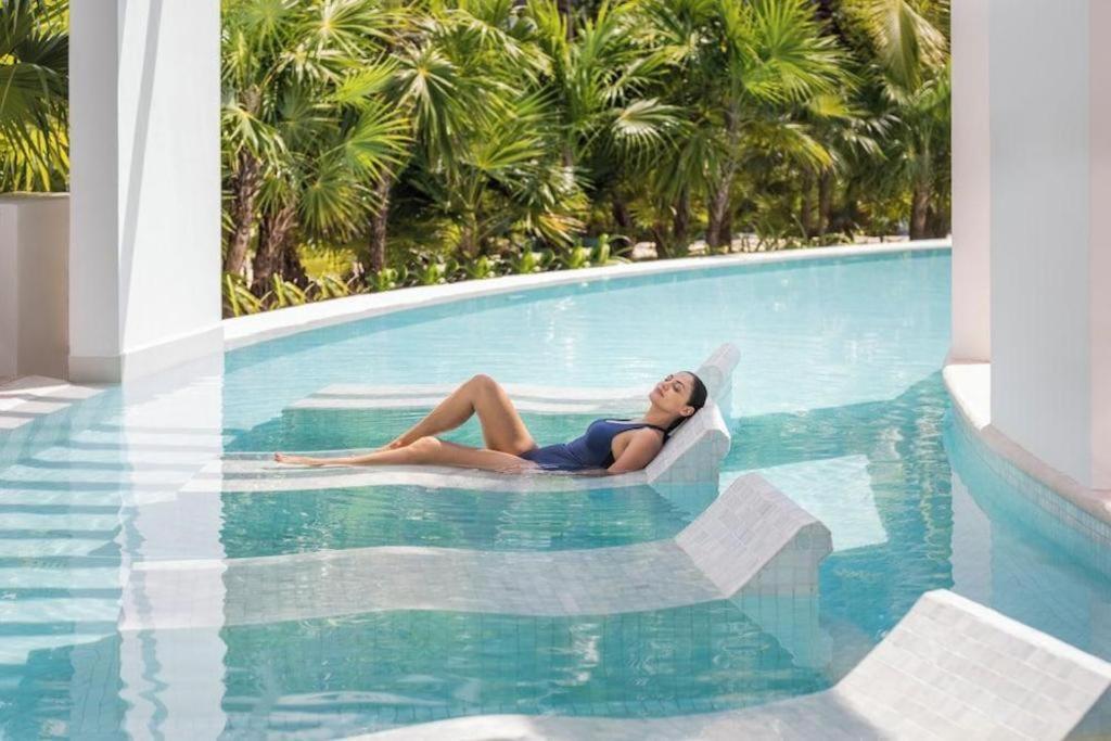 Hotel Excellence Playa Mujeres (adults Only)