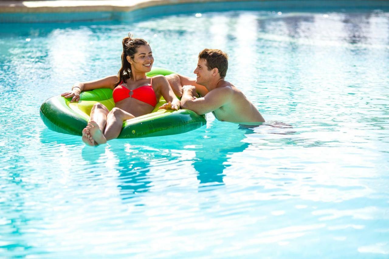 Sunscape & 4* Cancun