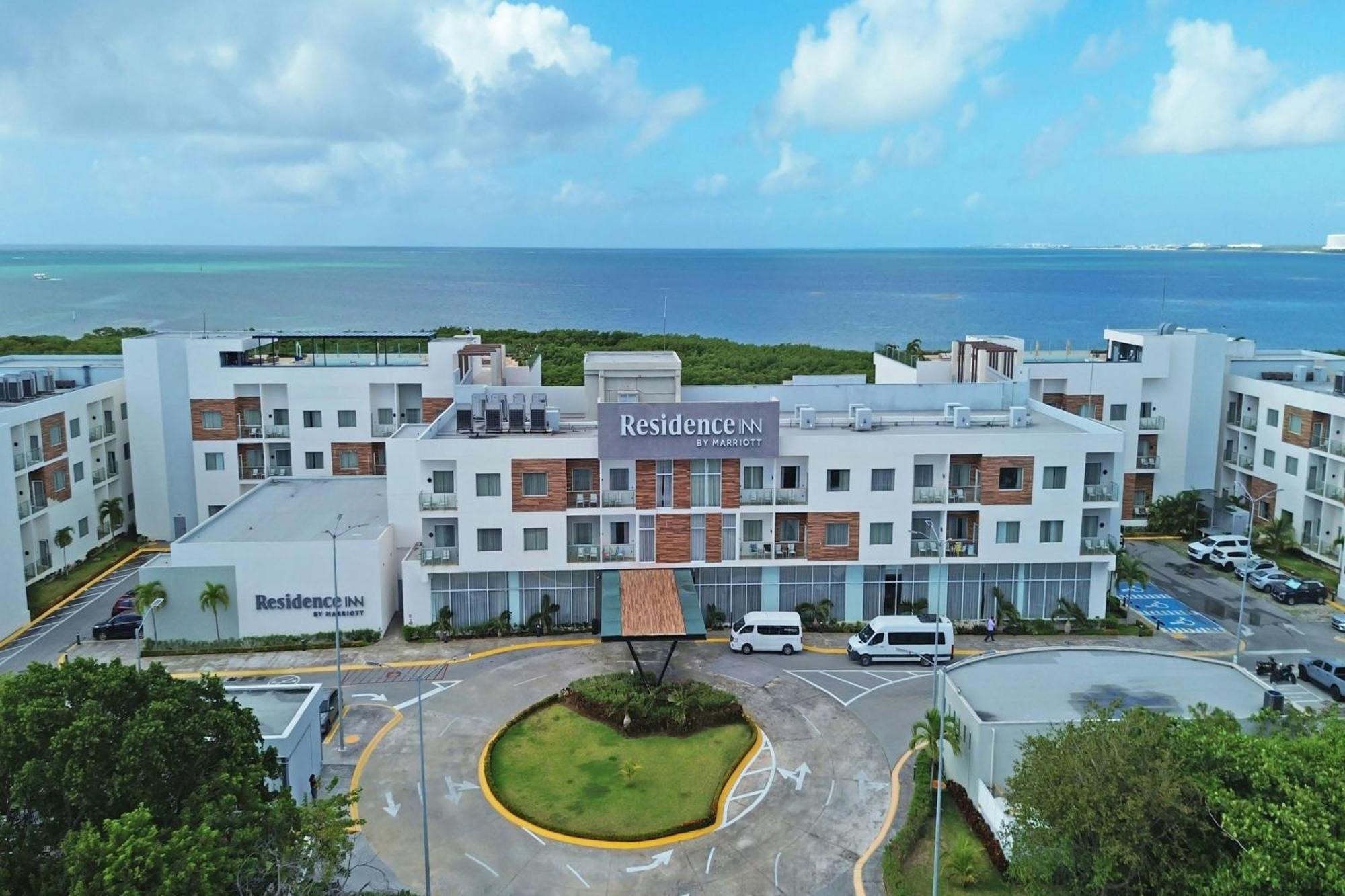 Hotel By Marriott Zone Cancún