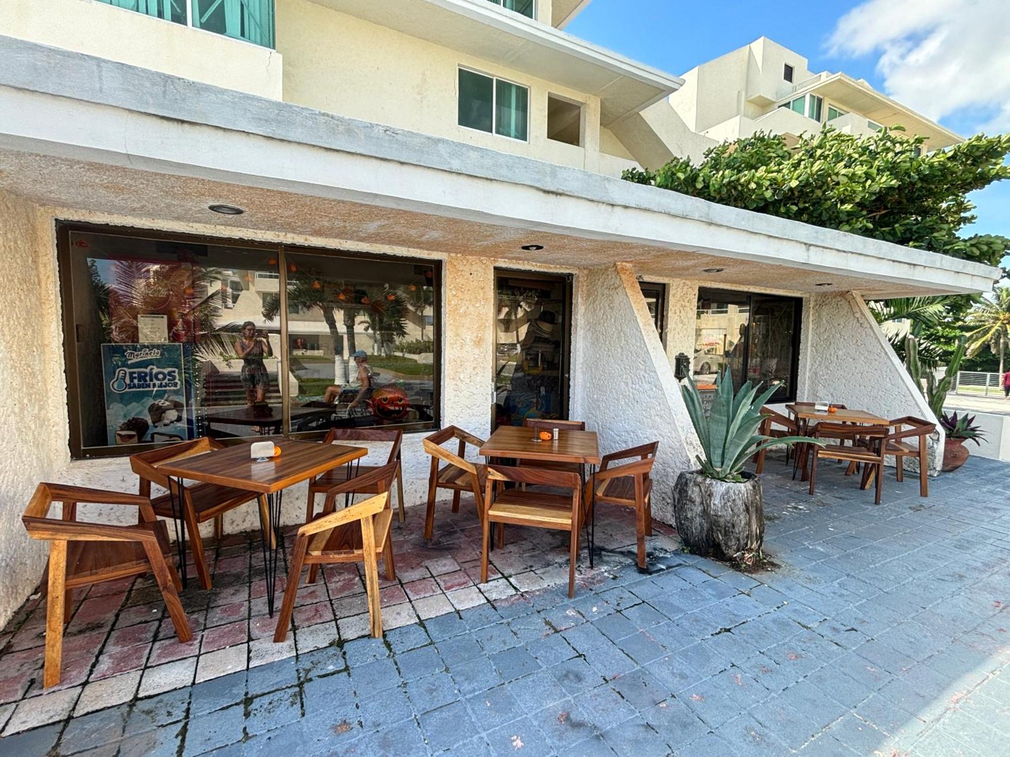 Brisas Shores Ocean View Terrace Apartments, And Pool, Zone Apartment Cancun