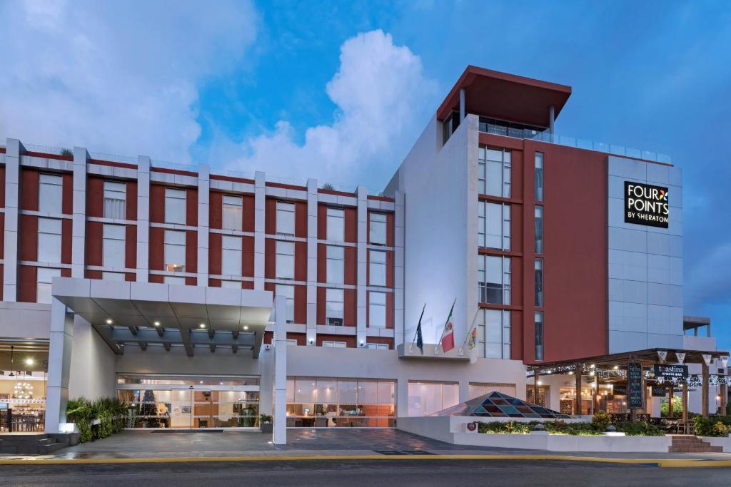 Four Points By Sheraton Centro Hotel 4*