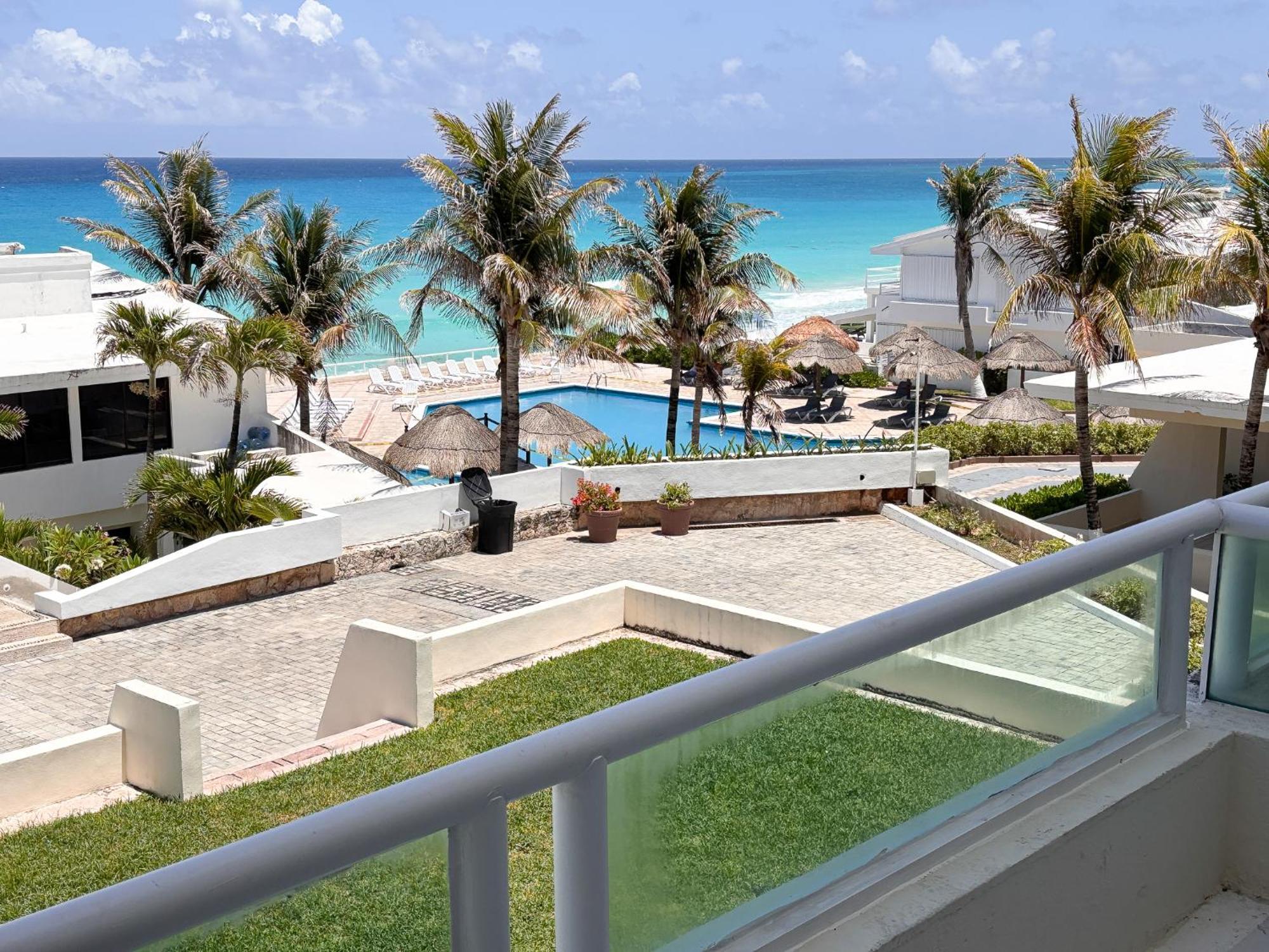 Apartment Brisas Shores Ocean View Terrace Apartments, And Pool, Zone Cancun