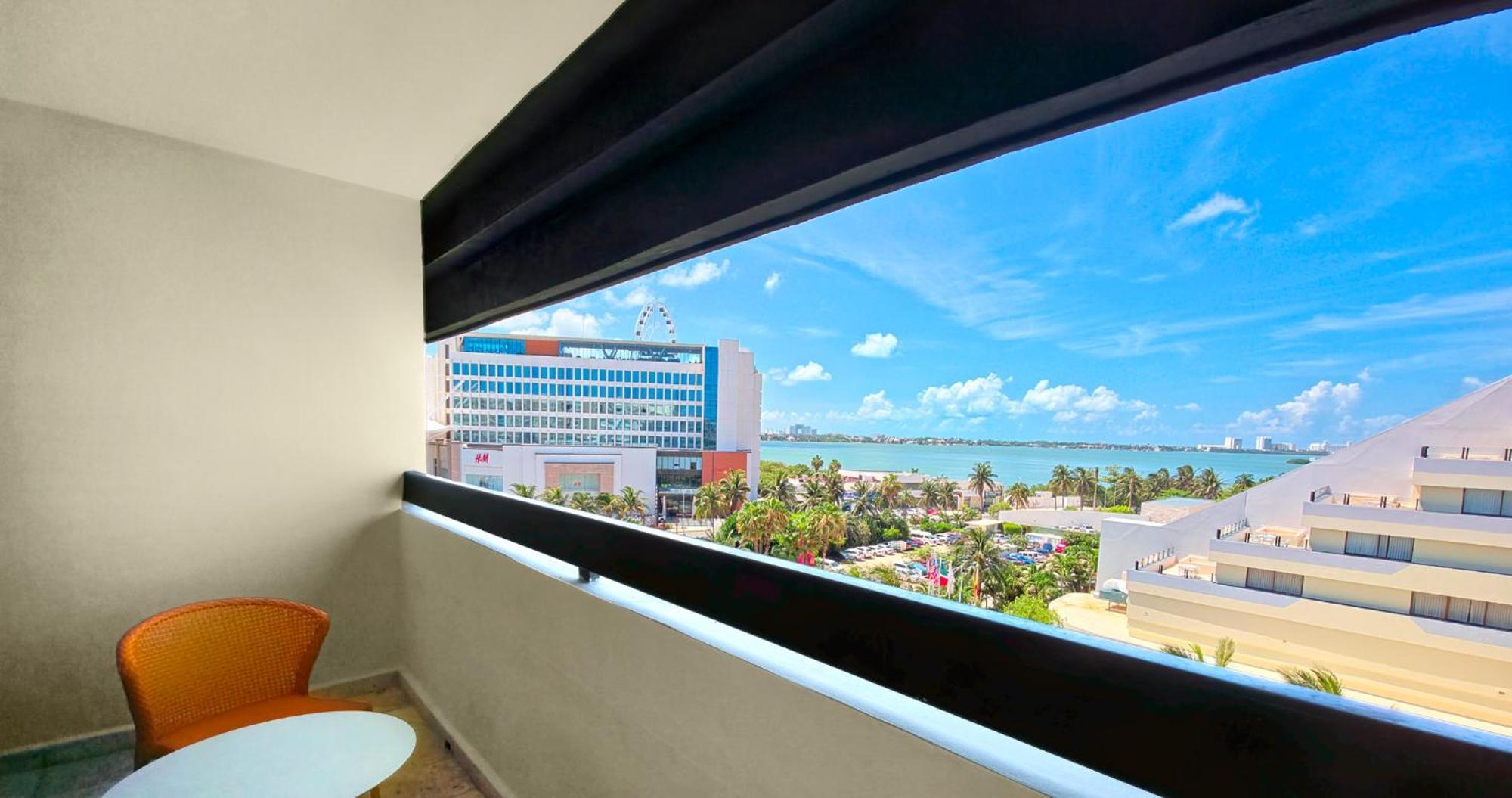 Park Royal Resort 4*