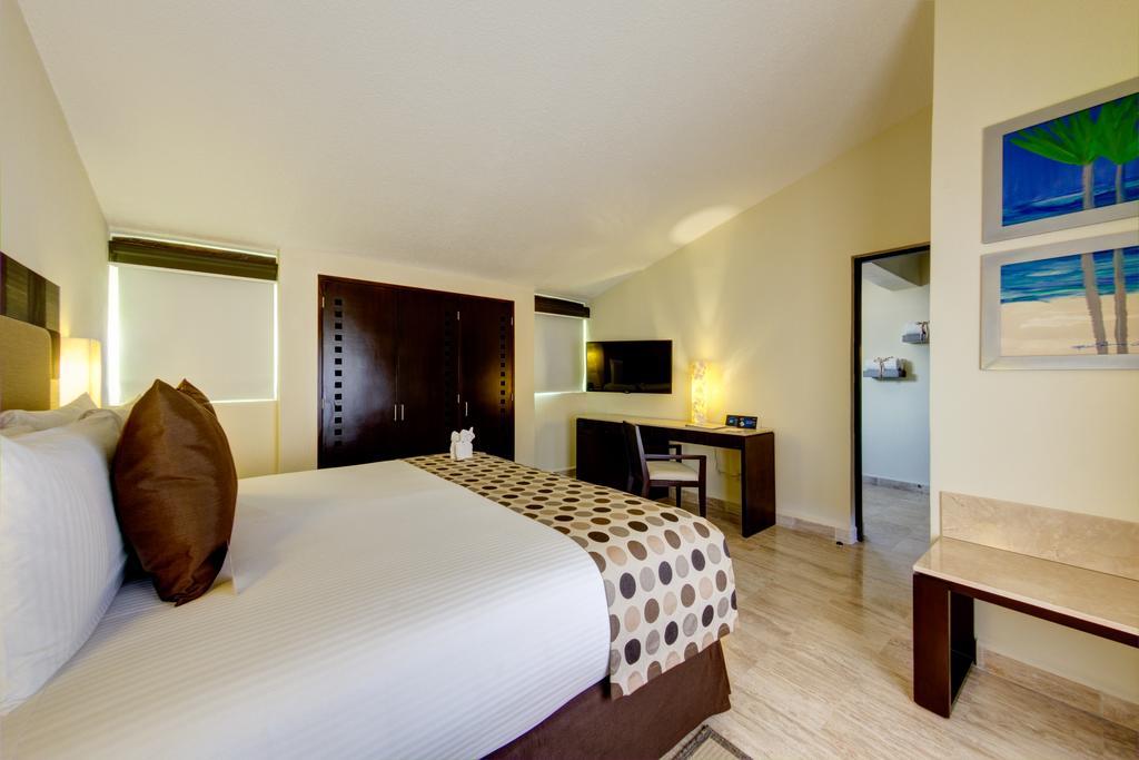 Royal Select At Grand Park Royal (adults Only)